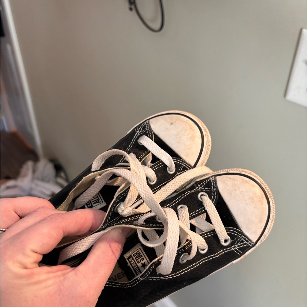 Converse toddler/ kids size 10